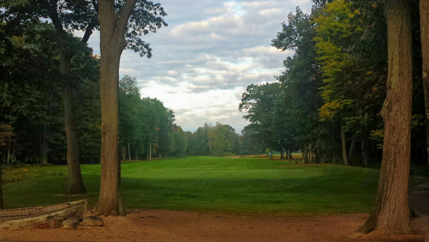 golf courses in augres, mi